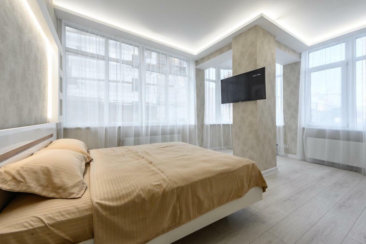 с террасой 80 м в аркадии Apartment